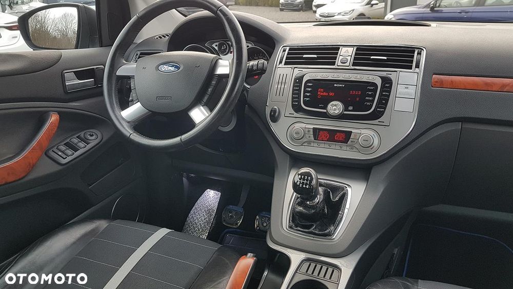 Ford Kuga 2.0 TDCi 4x4 Titanium - 14