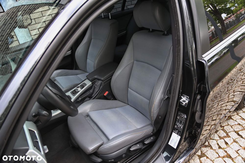 BMW Seria 3 - 24
