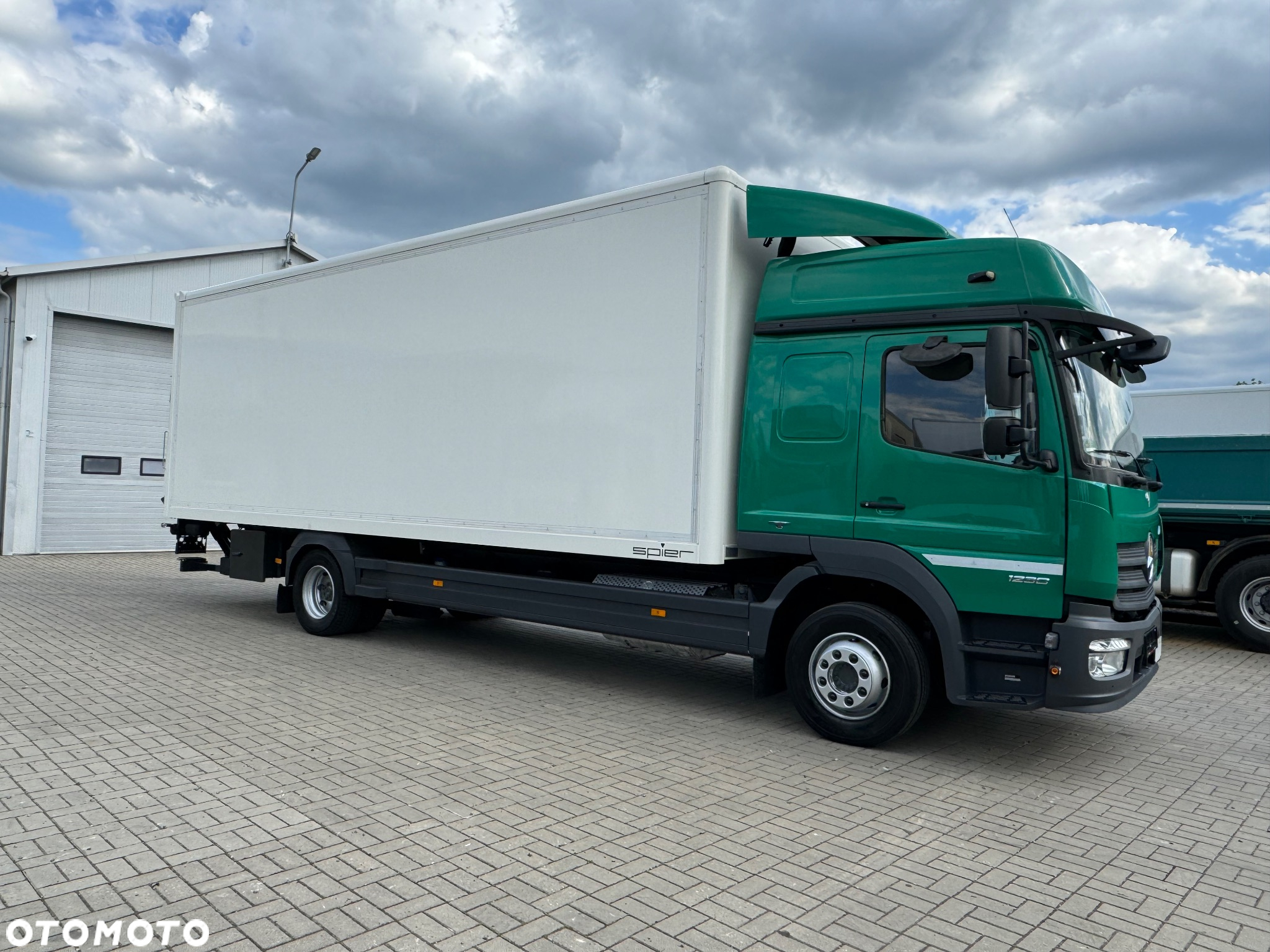 Mercedes-Benz ATEGO 1230 KONTENER 7.50m WINDA - 14
