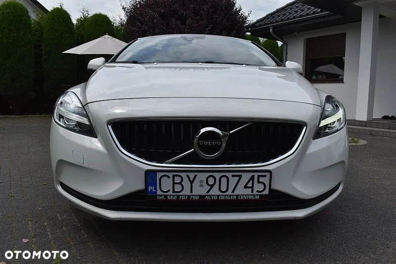 Volvo V40 T2 Geartronic Summum - 5