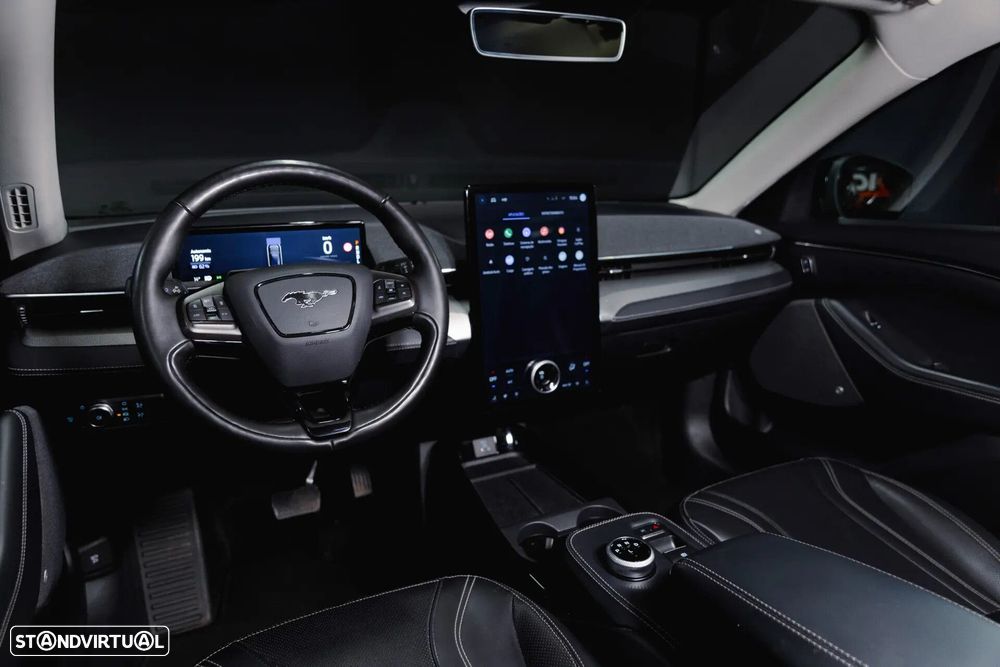 Ford Mustang Mach-E Standard - 11