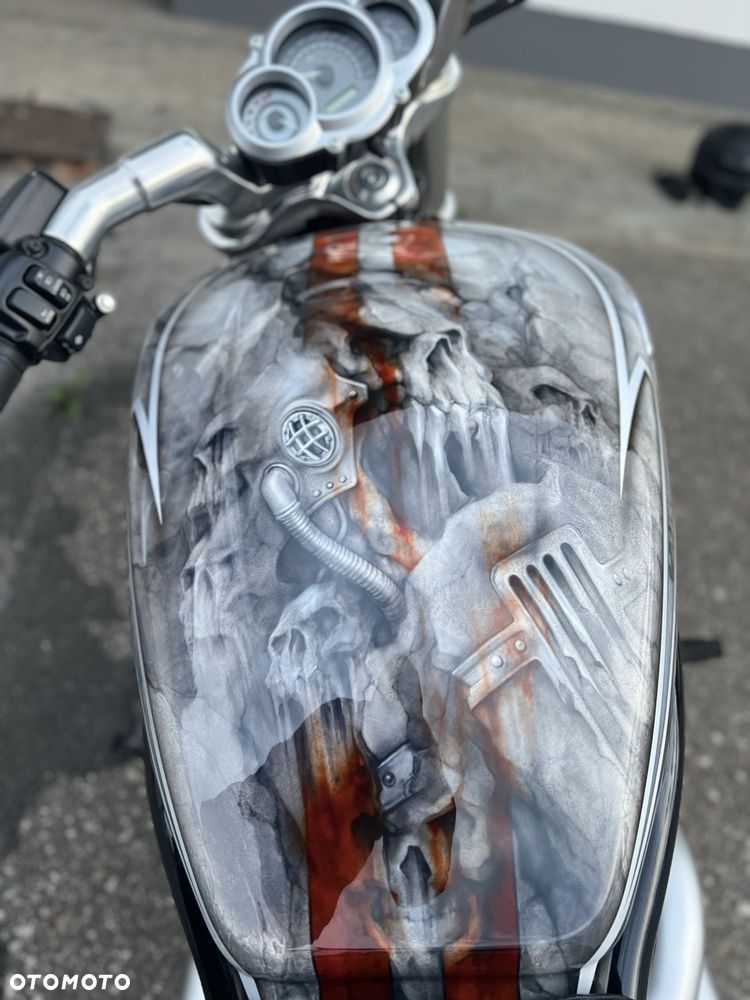 Harley-Davidson V-Rod Muscle - 2