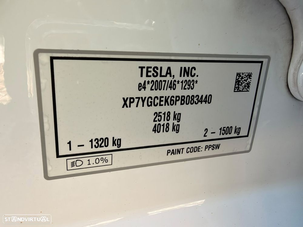 Tesla Model Y Long Range Dual Motor AWD - 42