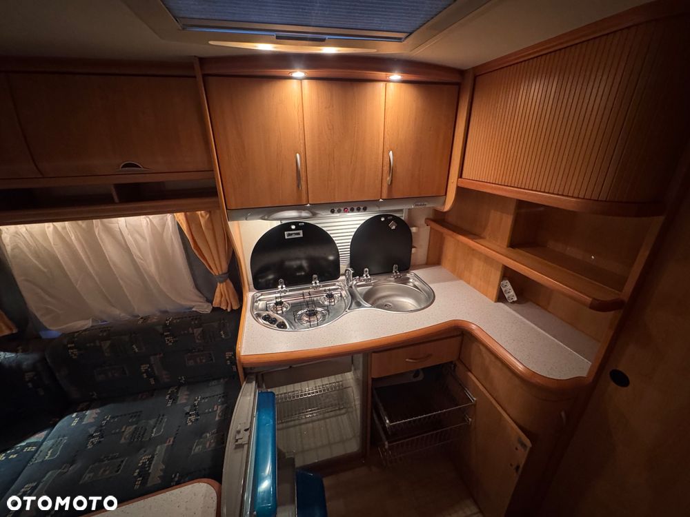 Hobby Przyczepa kempingowa hobby 460 UFE z przedsionkiem - 10