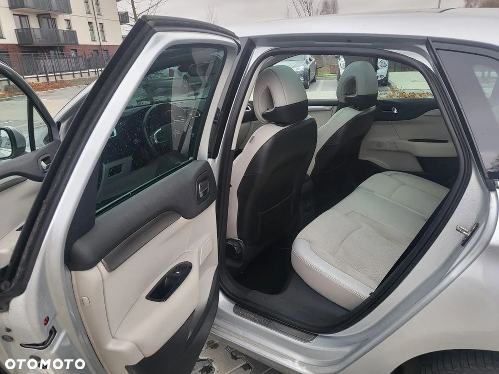 Citroën C4 1.6 e-HDi Exclusive MCP - 12