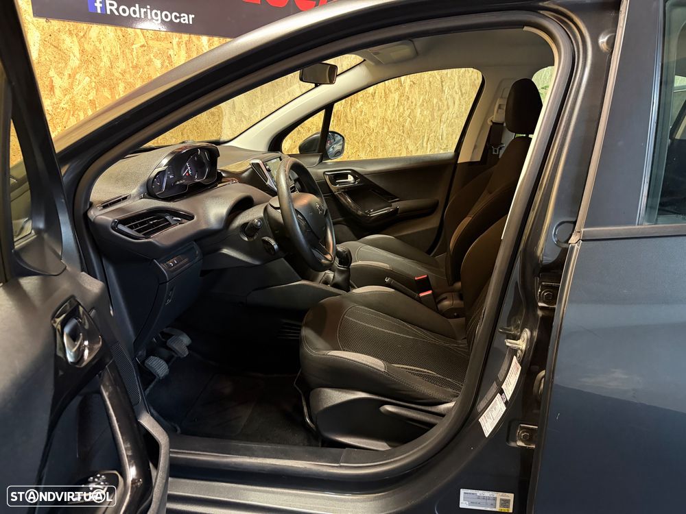 Peugeot 208 82 PureTech Style - 6