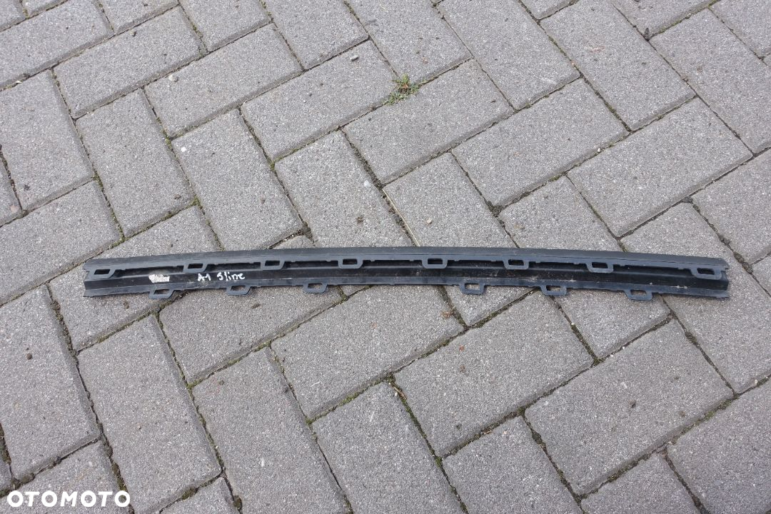 LISTWA ZDERZAKA TYŁ AUDI A1 S-LINE 82A - 2