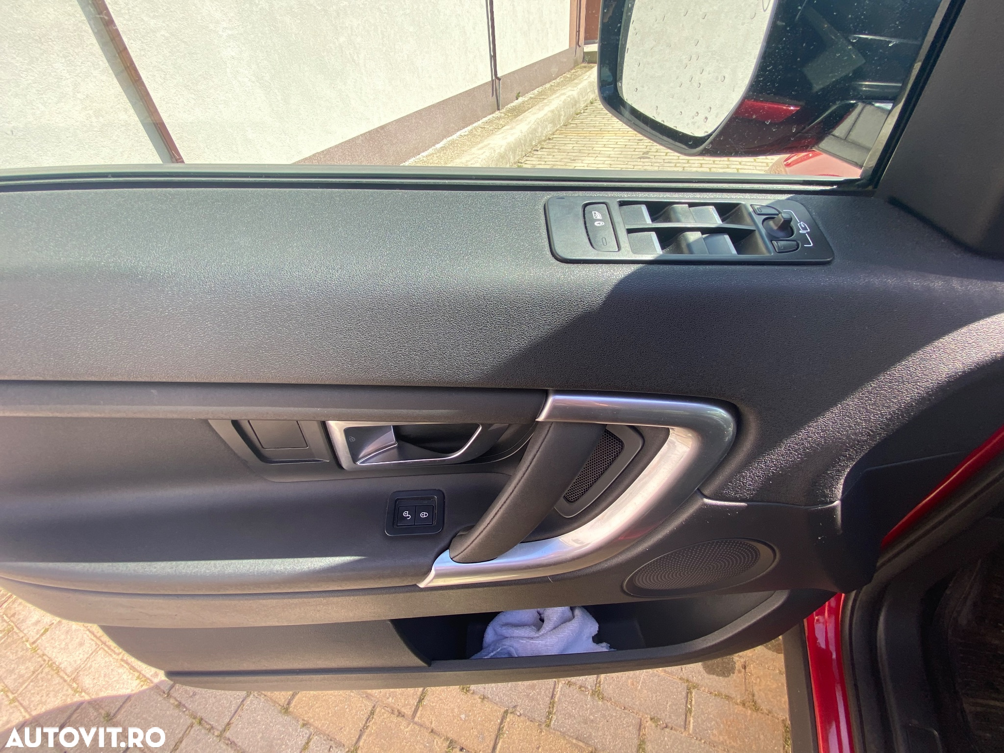 Land Rover Discovery Sport 2.0 l TD4 HSE Luxury - 15