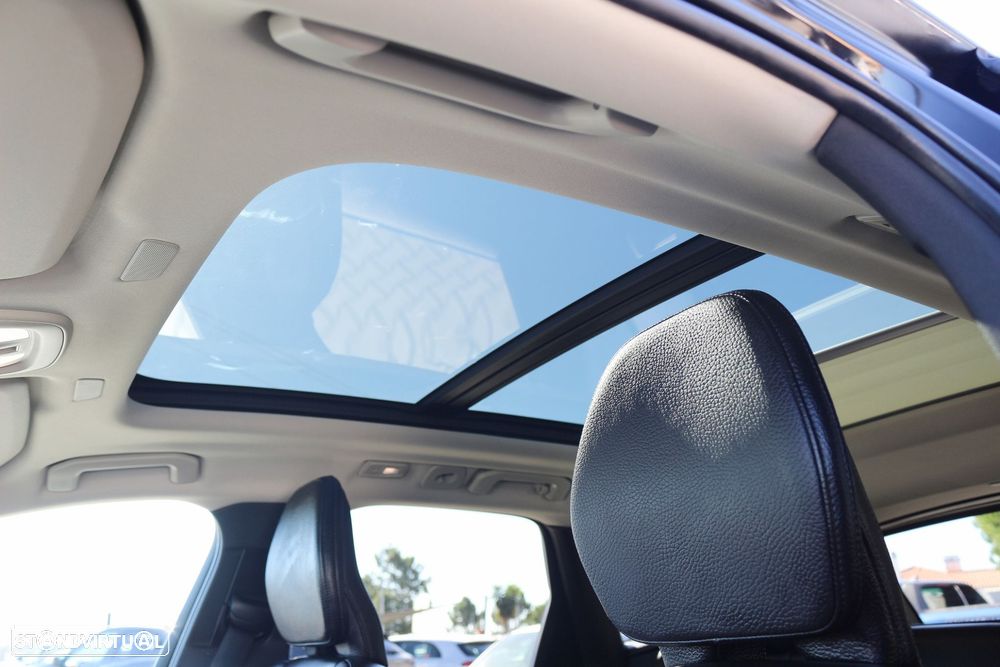 Volvo XC 60 2.0 T6 PHEV Inscription Expression AWD - 34