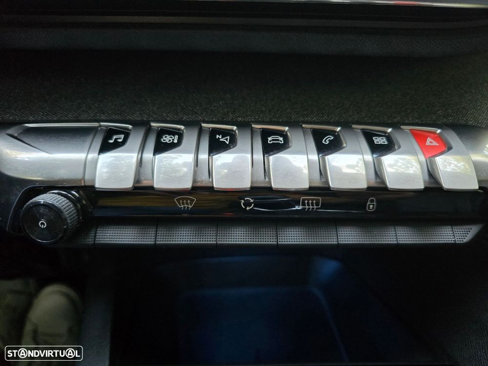 Peugeot 3008 1.2 PureTech Allure - 15