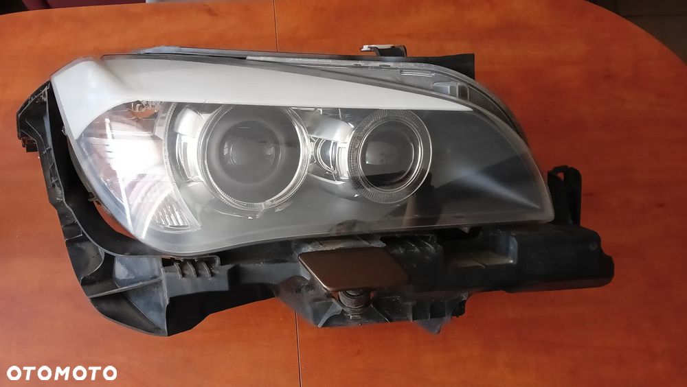 LAMPA PRZÓD PRZEDNIA PRAWA BMW X1 E84 BI-XENON 89501701 - 1