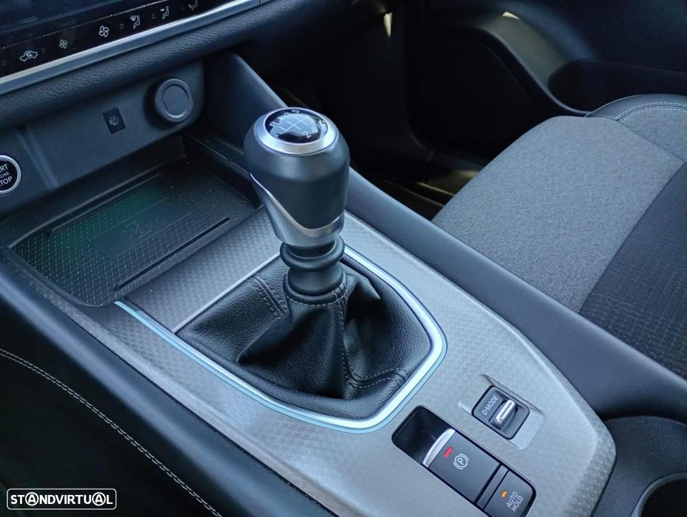 Nissan Qashqai 1.3 DIG-T N-Connecta LED - 17
