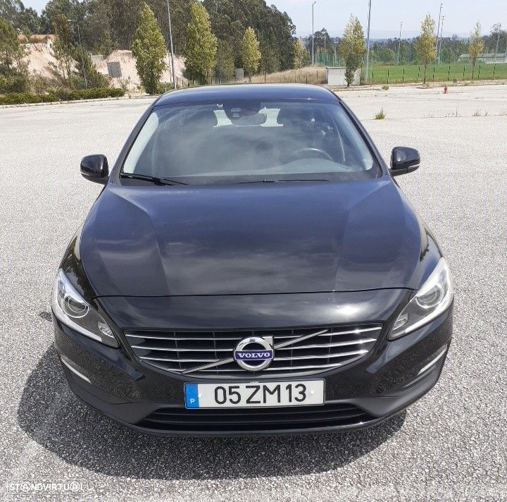 Volvo V60 2.4 D6 Momentum AWD Phev - 3