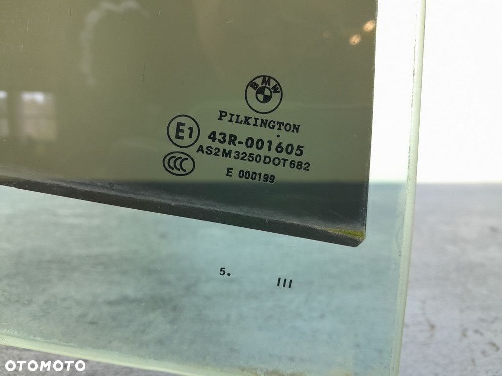 BMW 7 E65 LIFT SZYBA DRZWI TYŁ PRAWA PRZYCIEMNIANA - 2