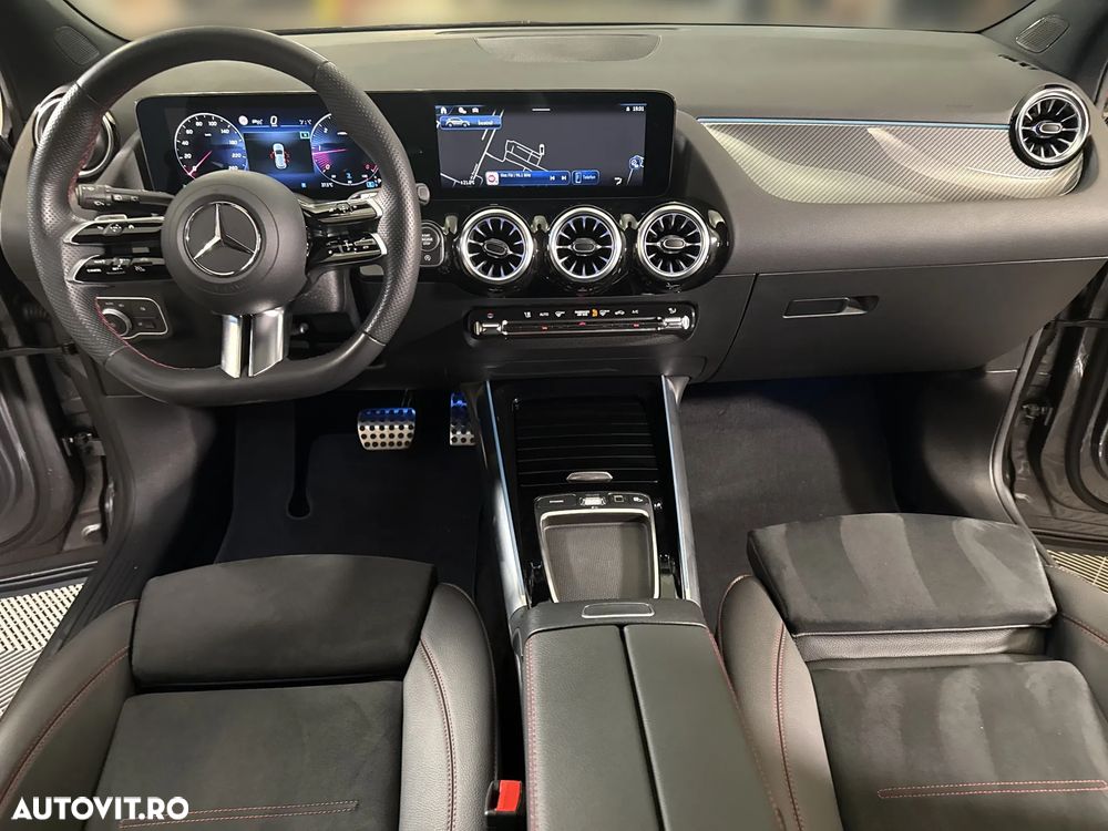 Mercedes-Benz GLA 200 d 4MATIC - 11