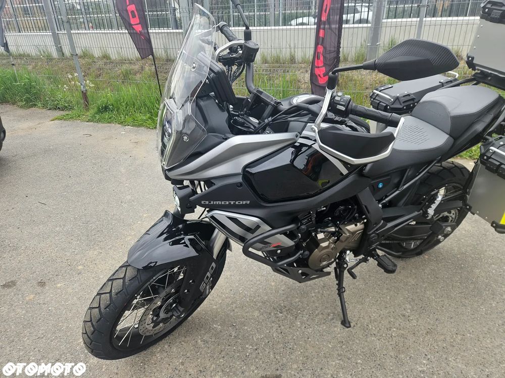 QJMOTOR SRT 600SX - 4