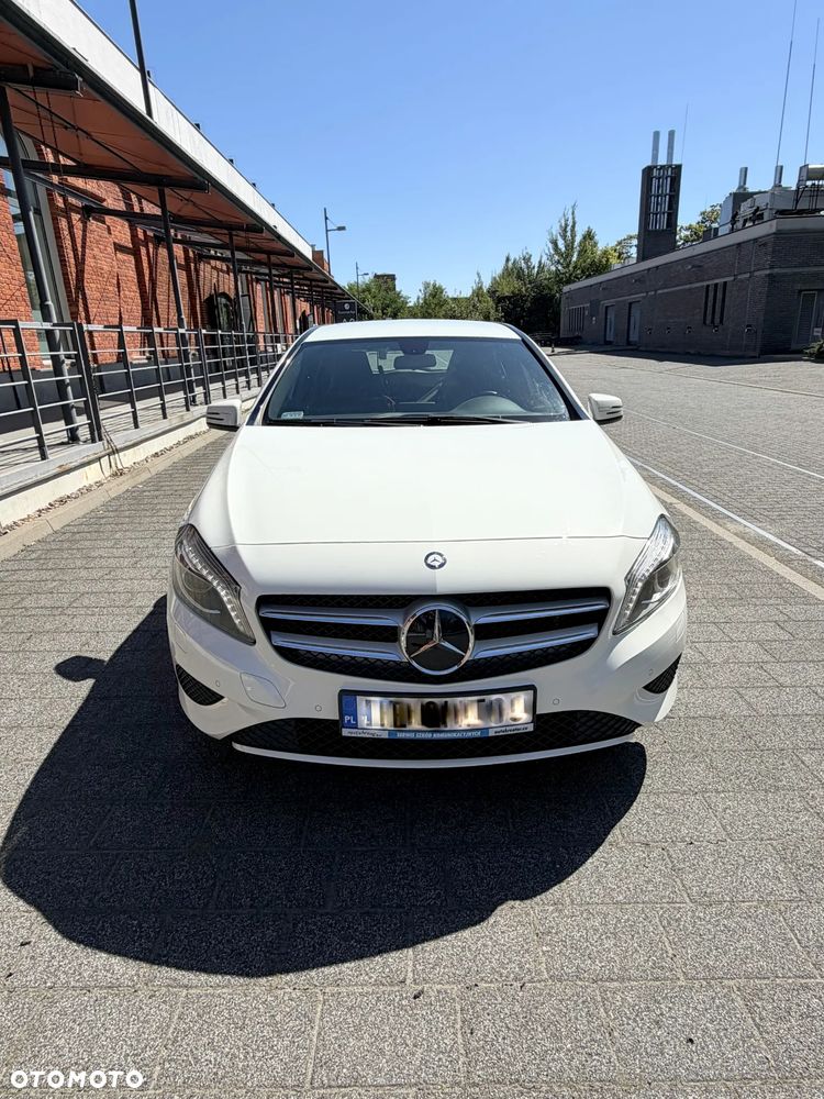 Mercedes-Benz Klasa A 180 7G-DCT - 2
