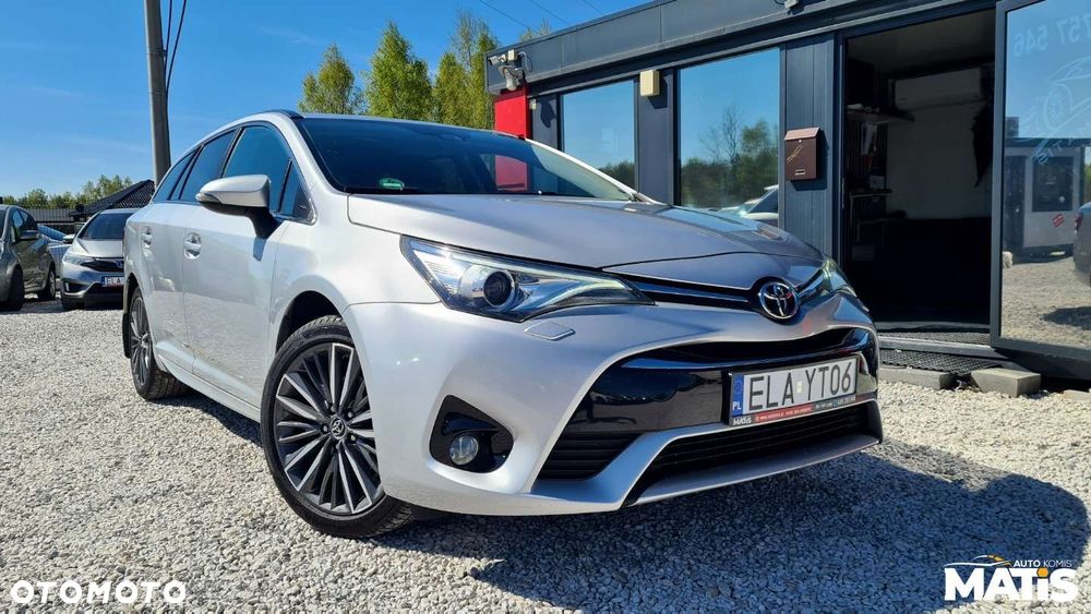 Toyota Avensis - 9