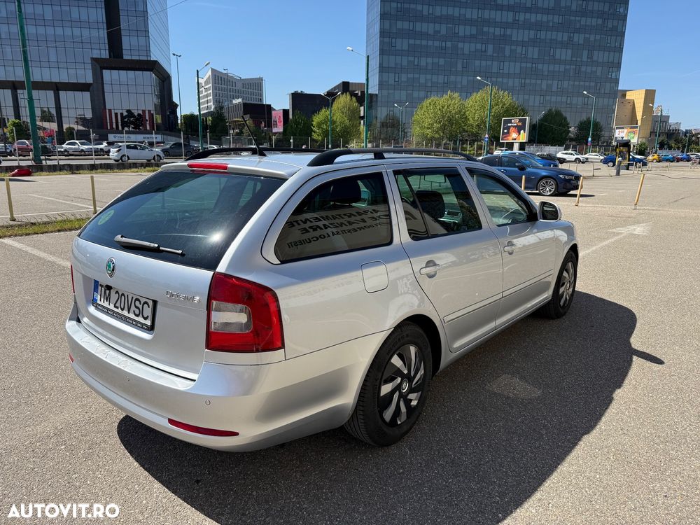 Skoda Octavia 1.6 TDI Ambiente DSG - 6