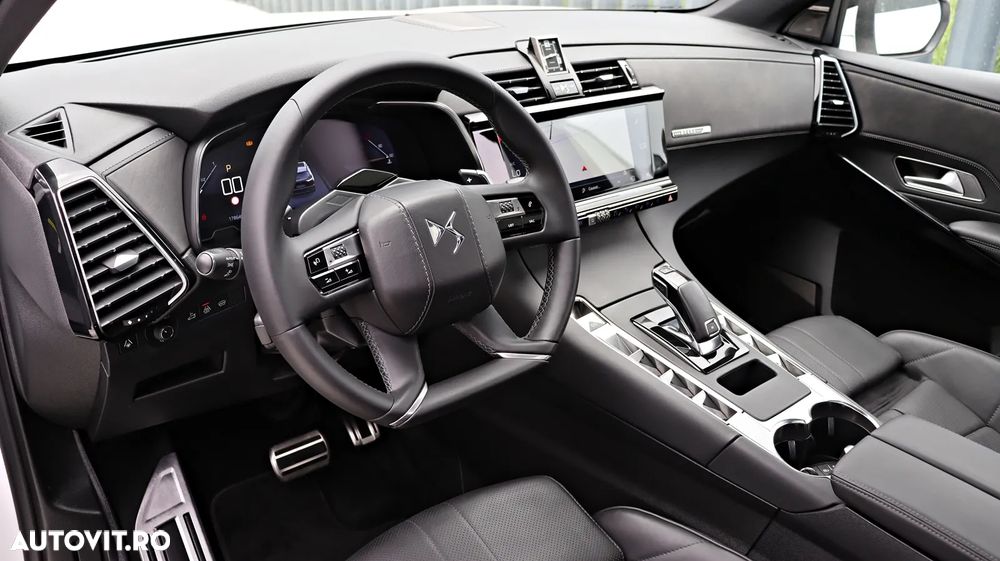 DS Automobiles DS 7 Crossback - 17