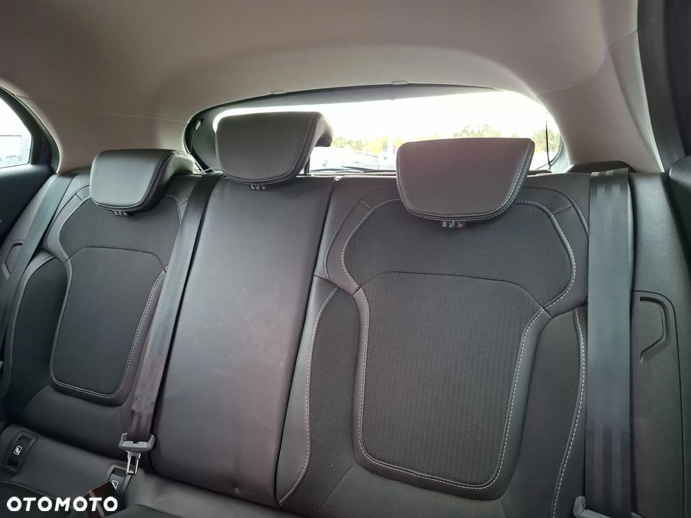 Renault Megane 1.3 TCe FAP Intens - 16