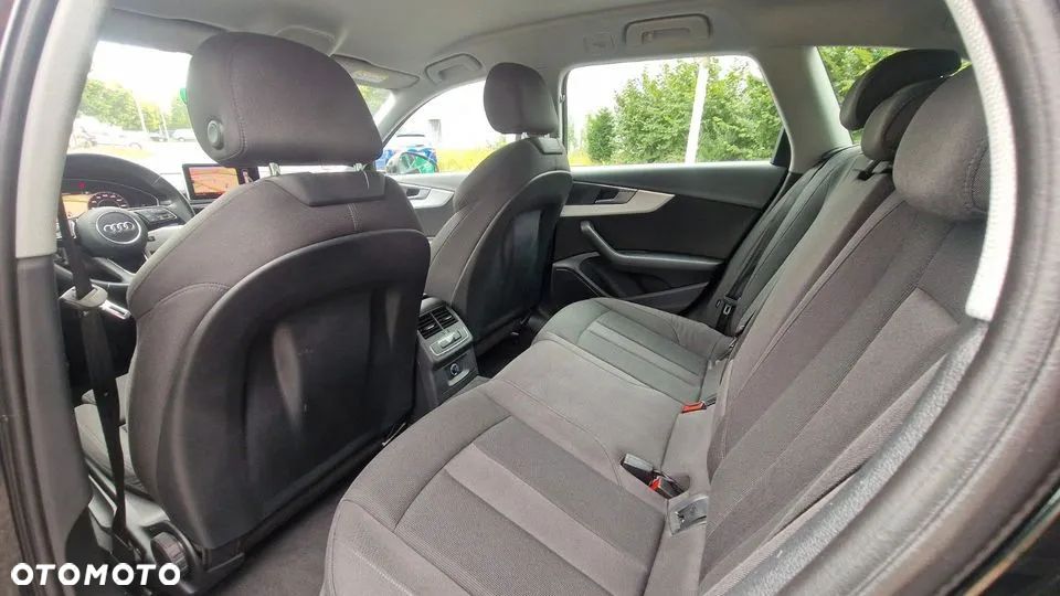 Audi A4 Avant - 16