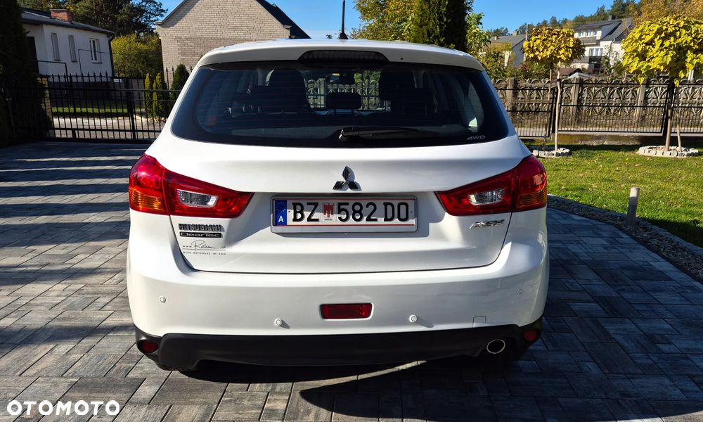 Mitsubishi ASX - 9