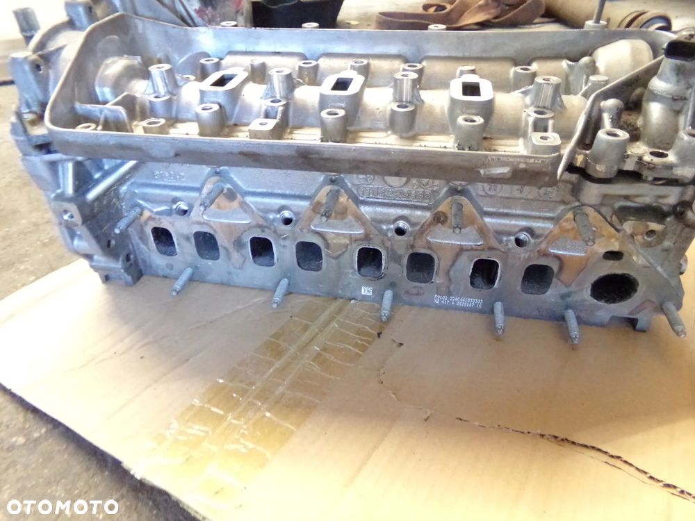 Kompletna głowica pokrywa zaworów Renault Trafic Opel Vivaro 110422959R 130C05277R - 7