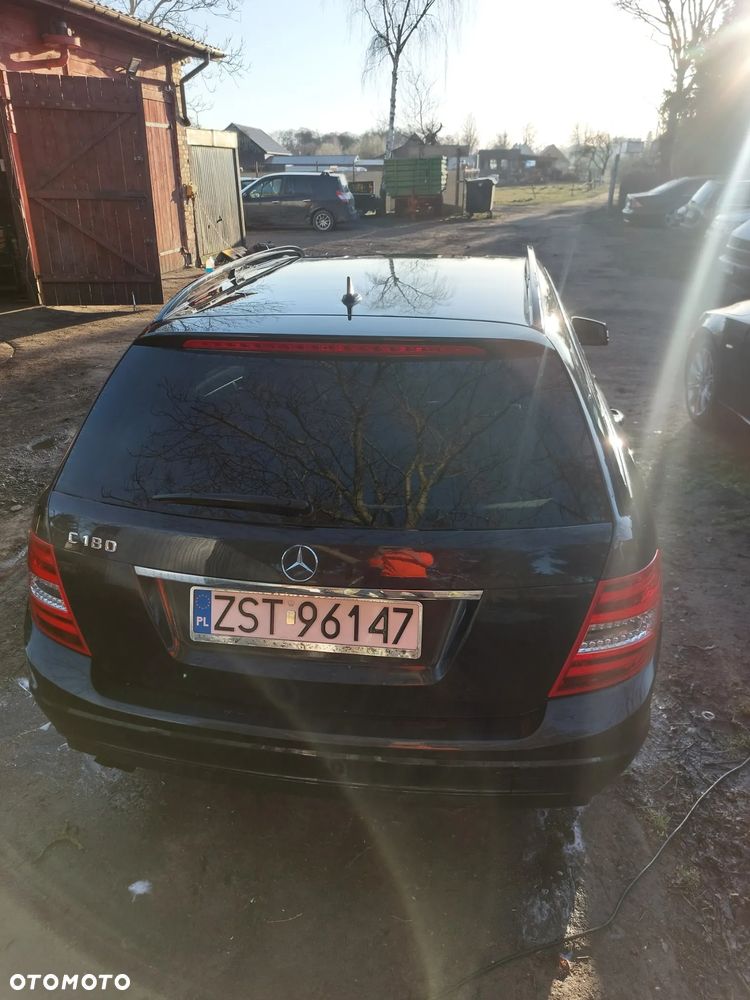 Mercedes-Benz Klasa C 180 CGI Automatik BlueEFFICIENCY - 2