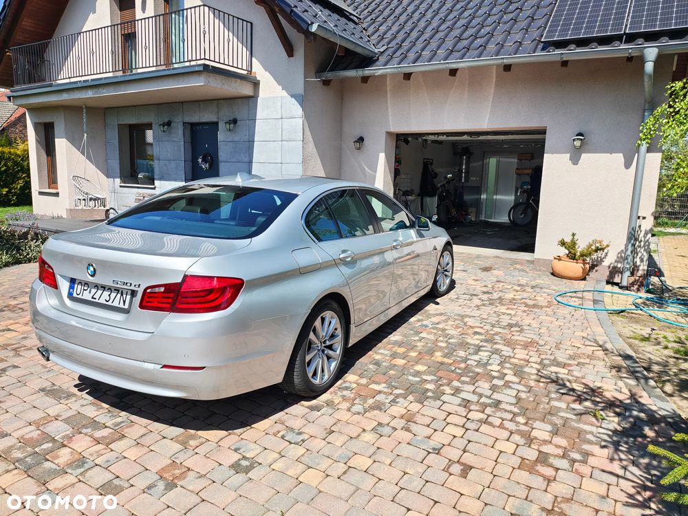 BMW Seria 5 530d Luxury Line - 3
