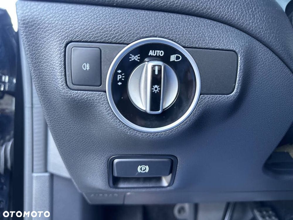 Mercedes-Benz CLA 45 AMG 4Matic 7G-DCT - 30