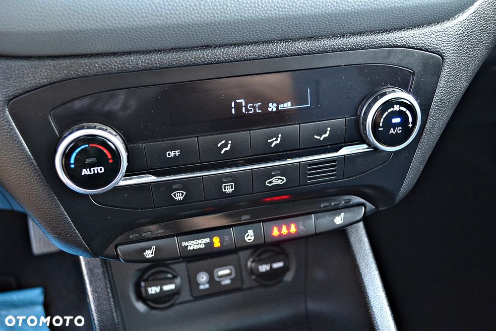 Hyundai i20 1.2 YES Gold - 33