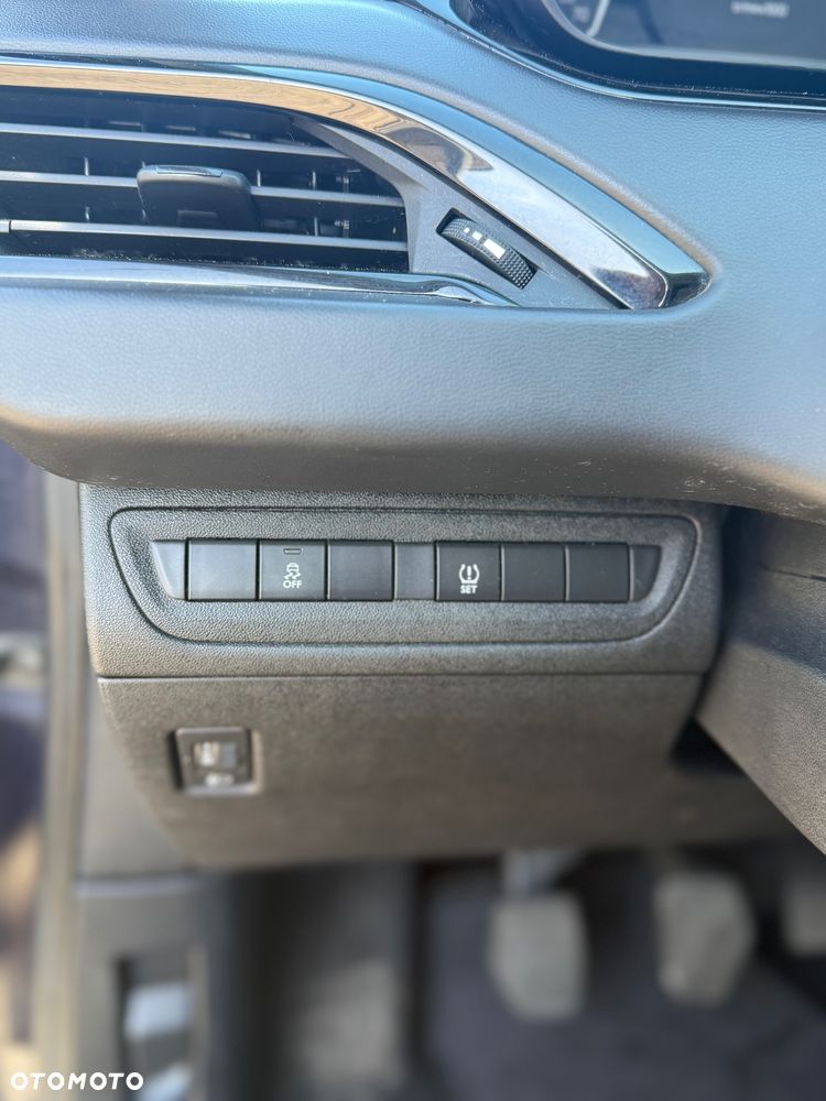 Peugeot 208 1.2 PureTech Access - 13