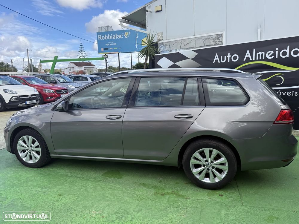 VW Golf Variant 1.6 TDi Confortline DSG - 5