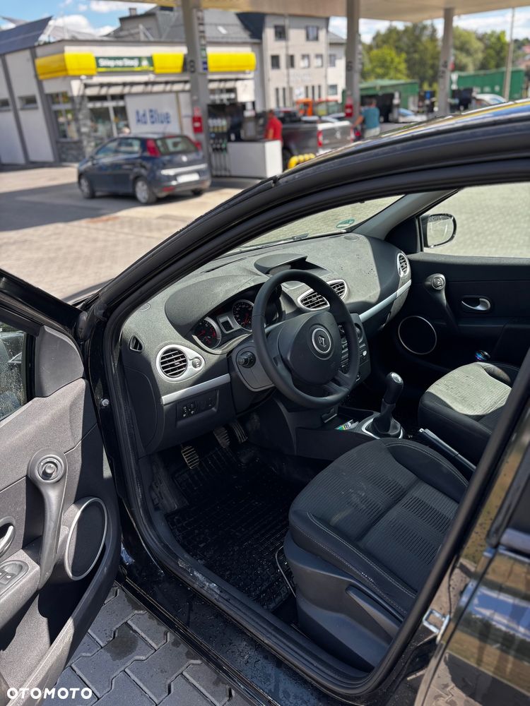 Renault Clio 2009 photo 5