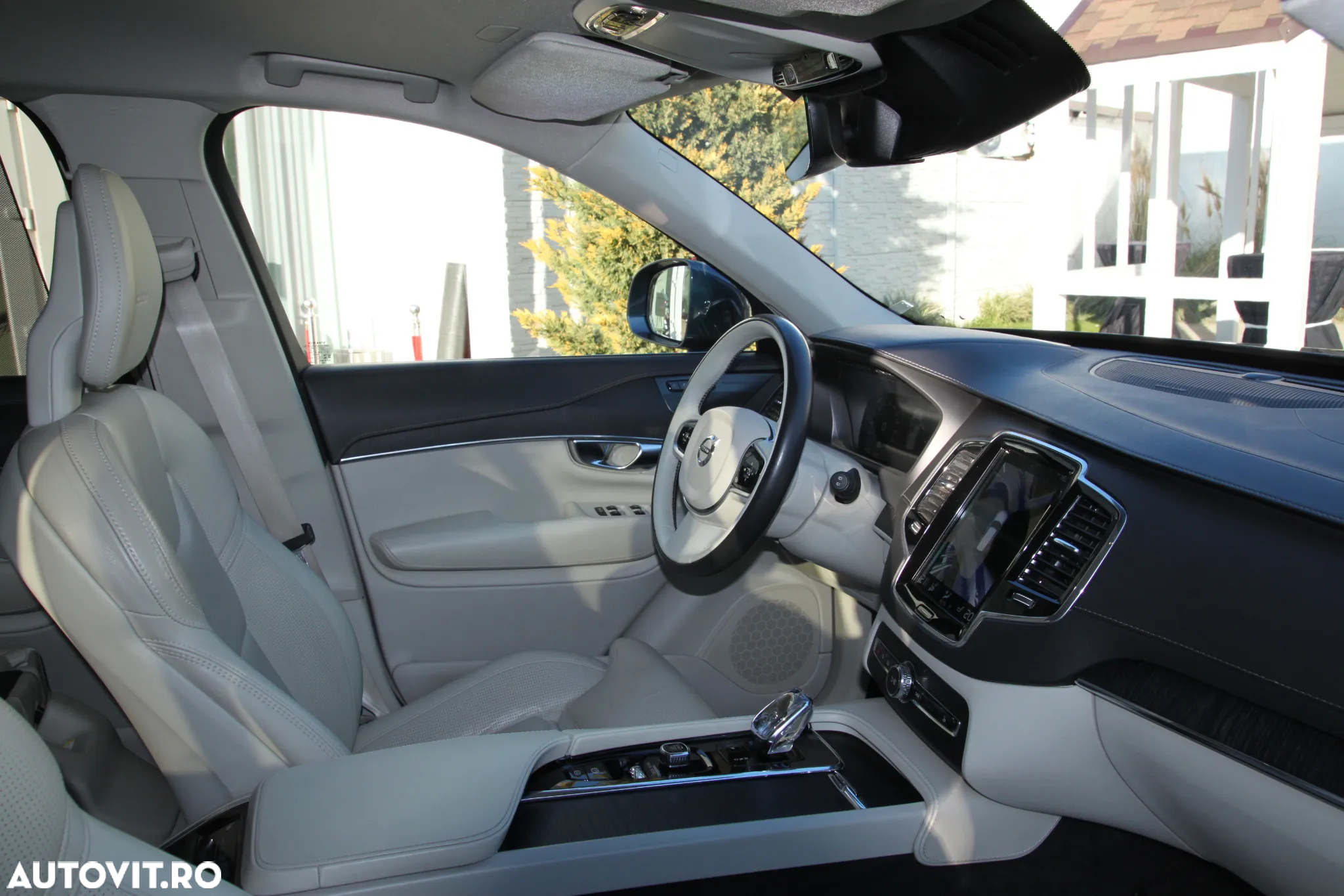 Volvo XC 90 - 32