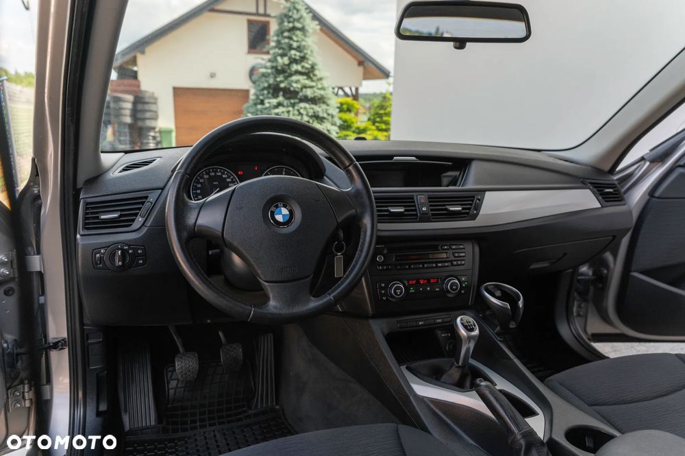 BMW X1 sDrive18d - 32