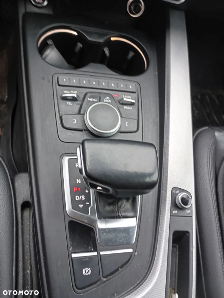Audi A4 Limousine 2.0 TFSI S tronic design - 19