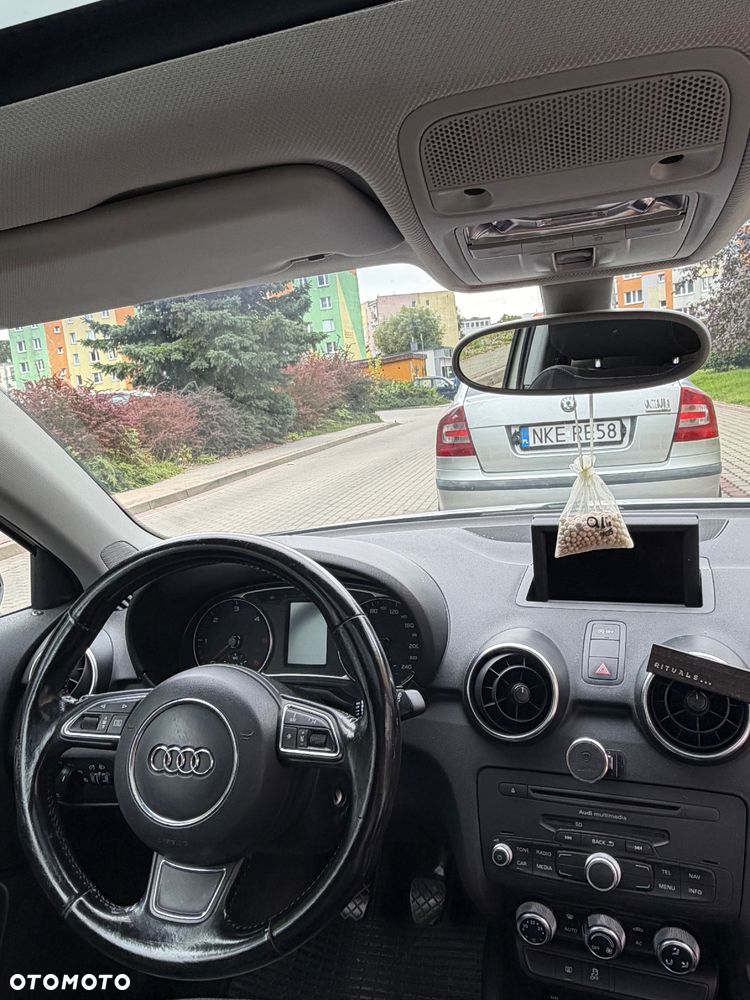 Audi A1 3-drzwiowe 1.6 TDI S line edition - 4