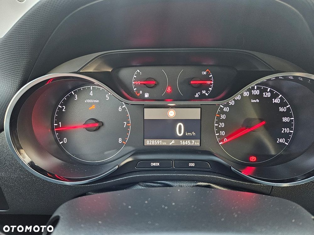 Opel Crossland X - 16