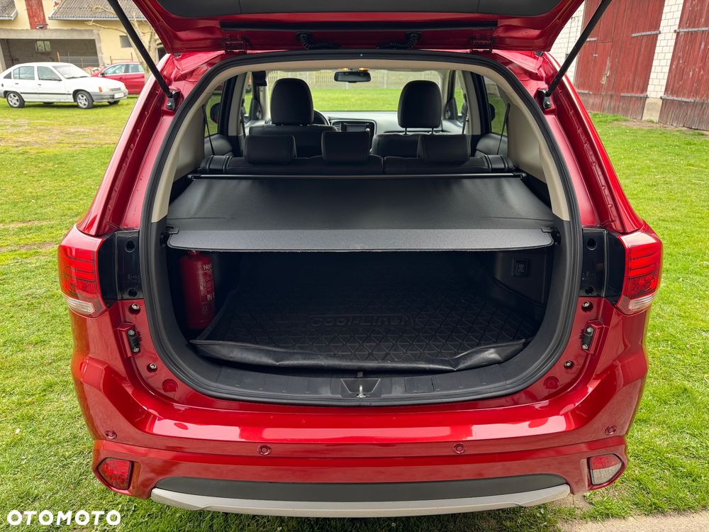 Mitsubishi Outlander - 10