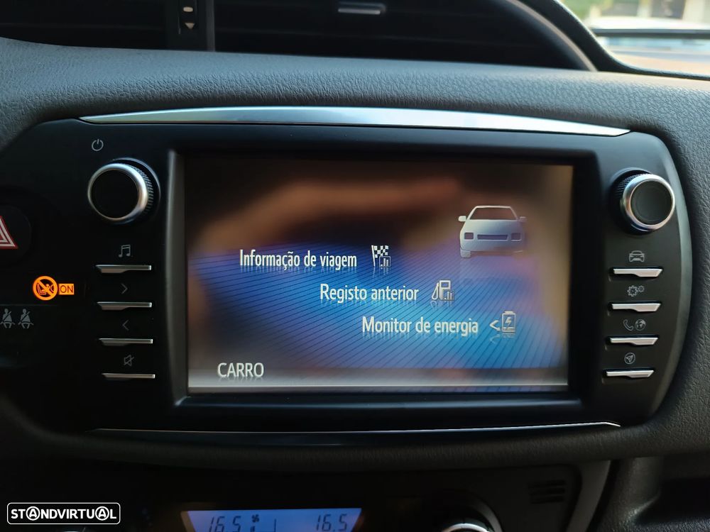 Toyota Yaris 1.5 HSD Comfort+P.Techno - 38