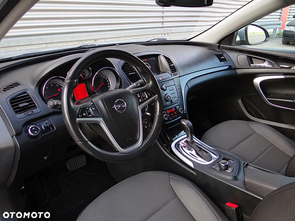 Opel Insignia 2.0 Turbo Cosmo - 24