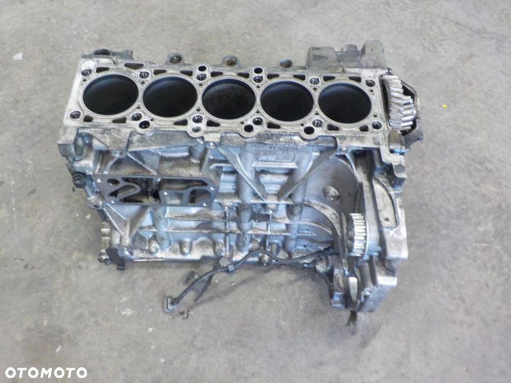 VW T5 2.5 TDI AXD AXE BLOK SILNIKA - 1