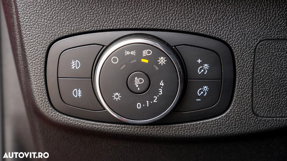 Ford Focus 1.0 EcoBoost Hybrid ACTIVE STYLE - 25