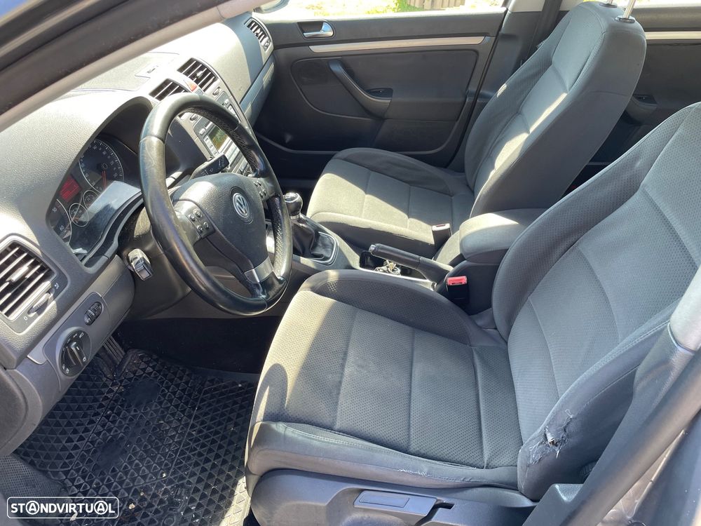 VW Golf 1.9 TDi BlueM. Confortline - 11