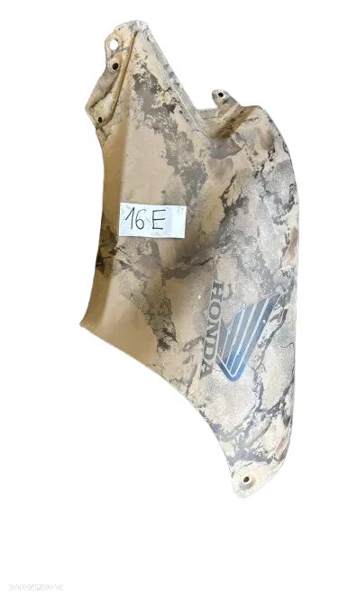 OSŁONA PRAWA ZBIORNIKA PALIWA – HONDA TRX 500 - 1