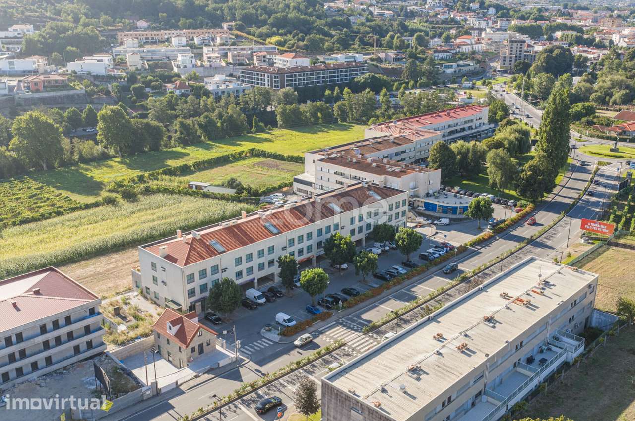 Apartamento T2 com terraço e vista Rio Vez em Arcos de Valdevez - Grande imagem: 4/28