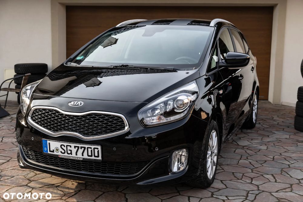 Kia Carens 1.7 CRDi XL 7os - 3