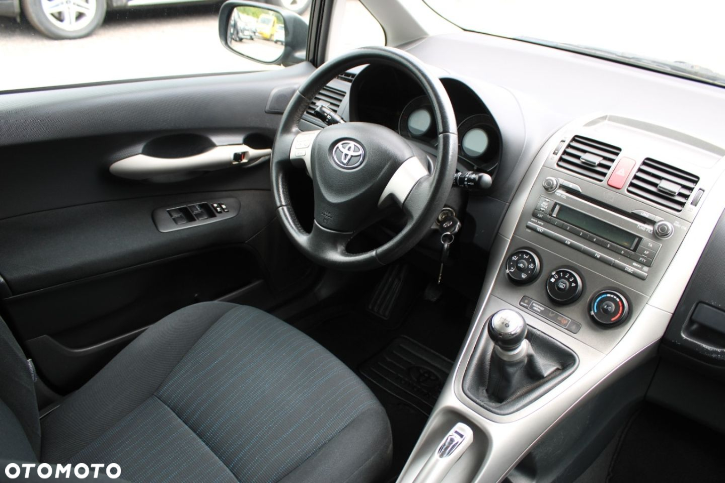 Toyota Auris - 32